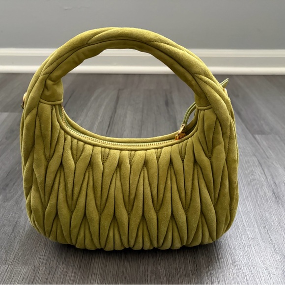 Miu Miu Wander matelassé nappa suede hobo bag - Picture 2 of 11